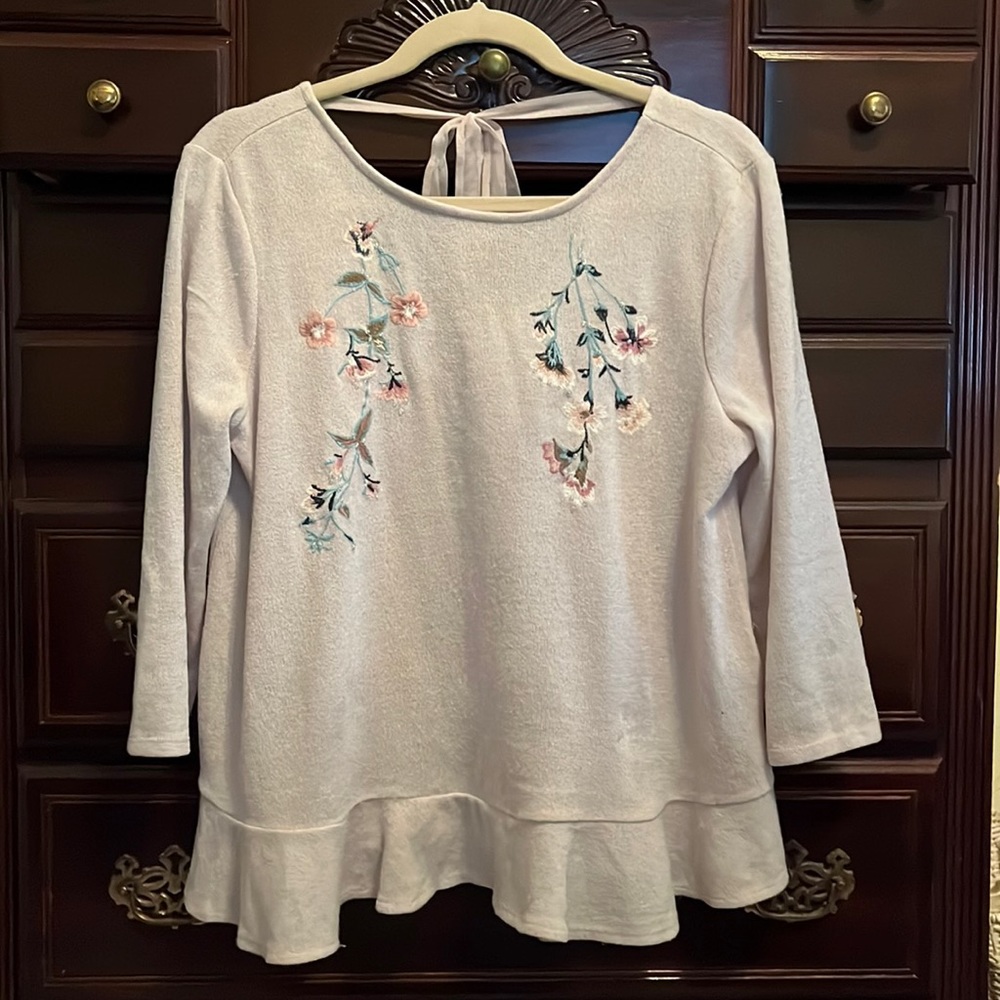 Beige embroidered top with peblum bottom size medium